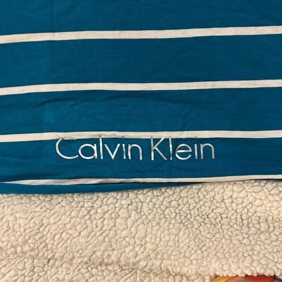 Calvin Klein - Picture 4 of 4